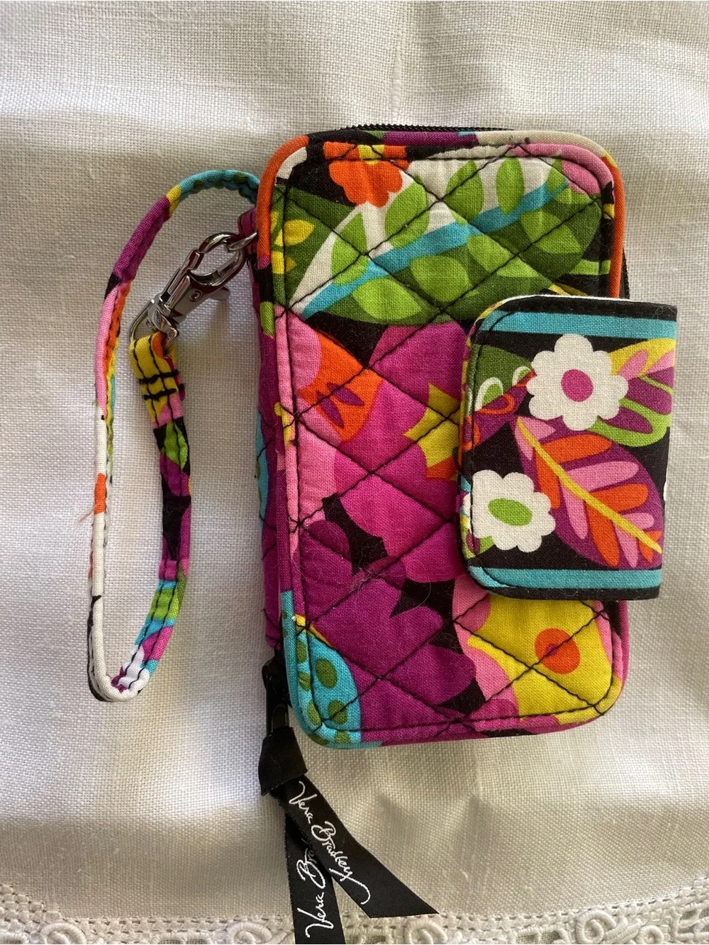 Vera Bradley quilted length detachable